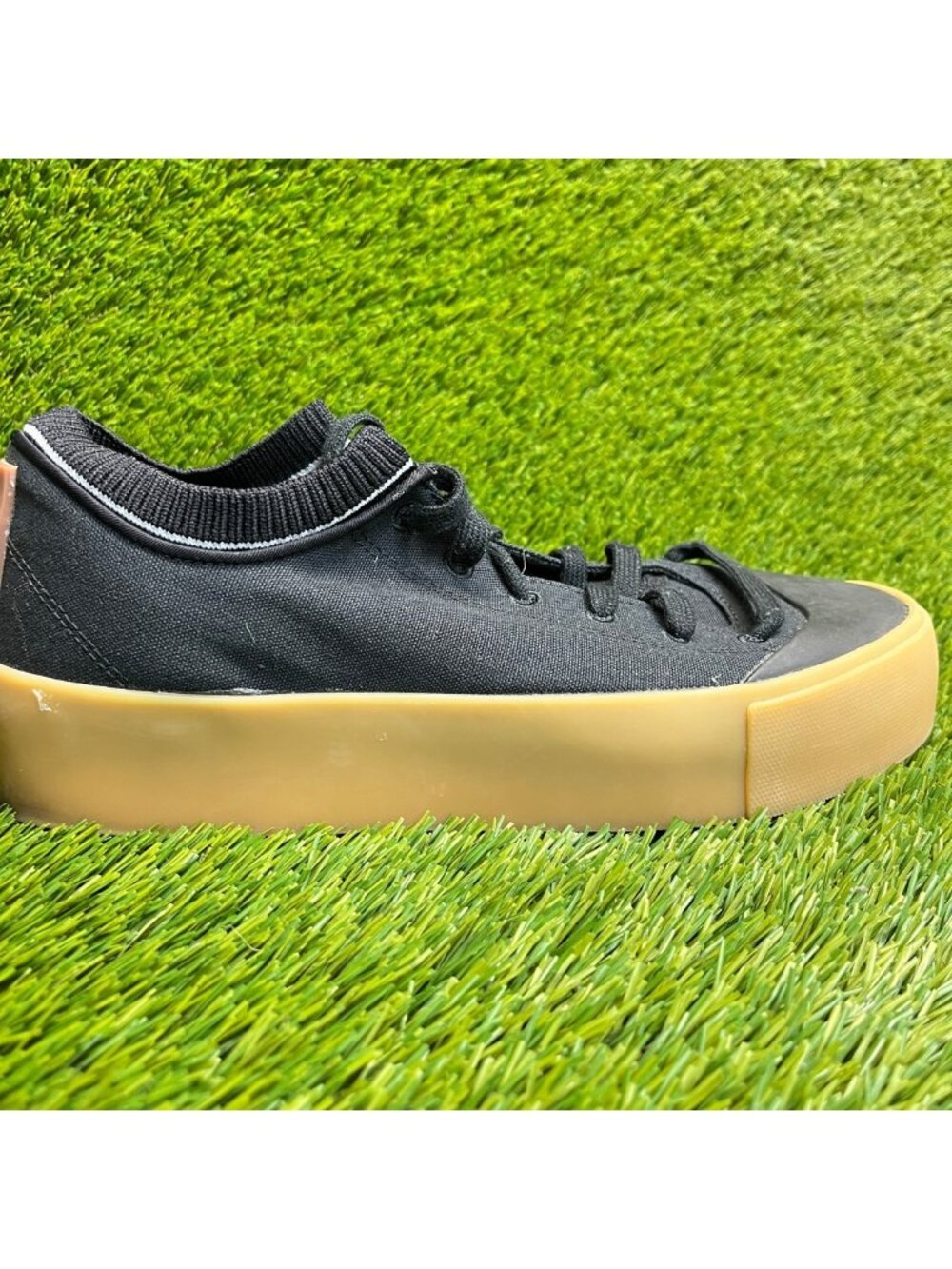 Adidas Karlie Kloss x Trainer XX92 Womens Size 10.5 Black Gum Shoes Sneakers